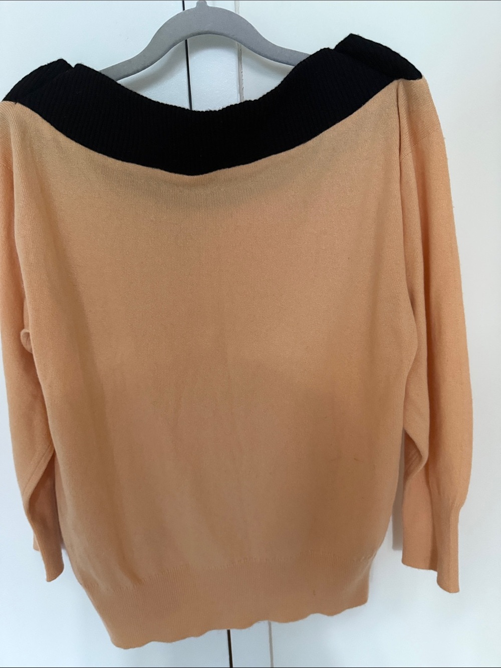 Vintage Lanvin Scottish Cashmere Sweater with Dolman 3/4 Sleeve. Navy/Peach. - Picture 3 of 10